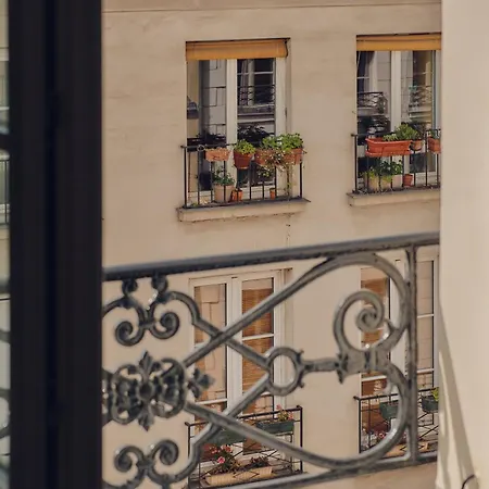Nestay Sentier Aparthotel Paris