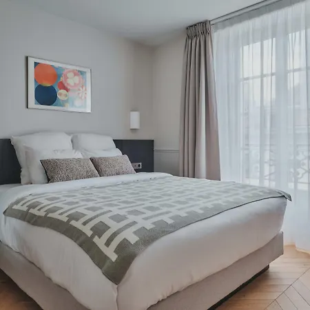 Nestay Sentier Aparthotel