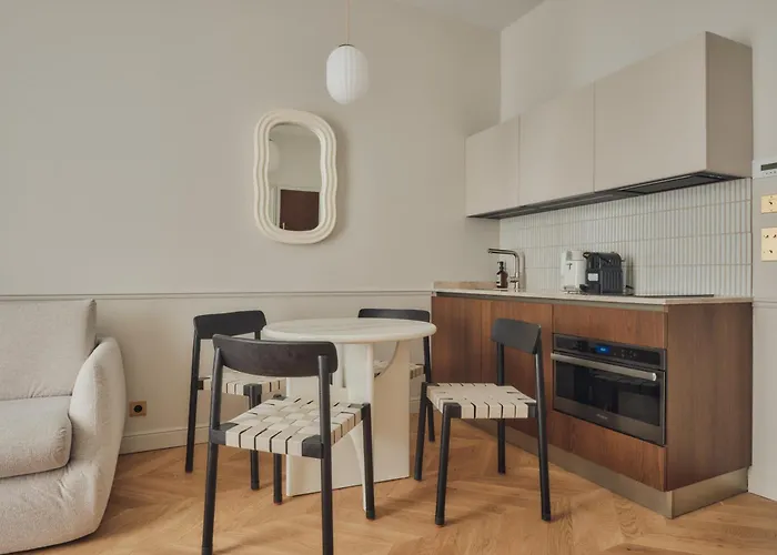Nestay Sentier Aparthotel Paris