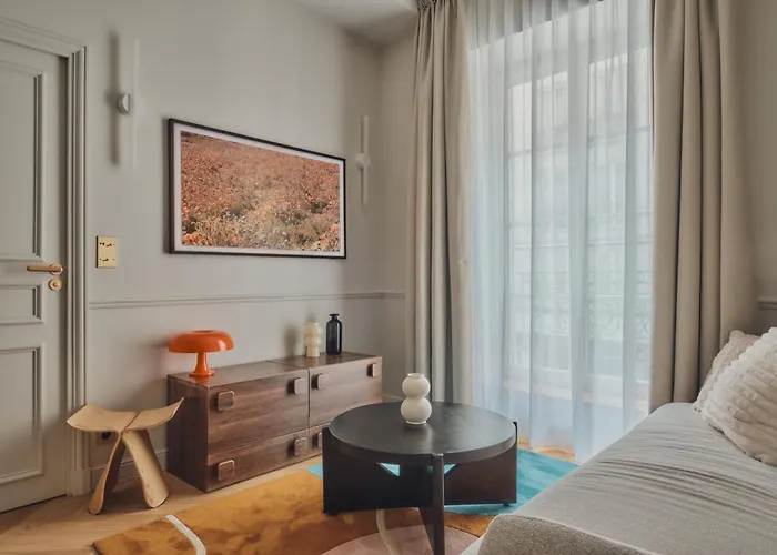 Nestay Sentier Paris