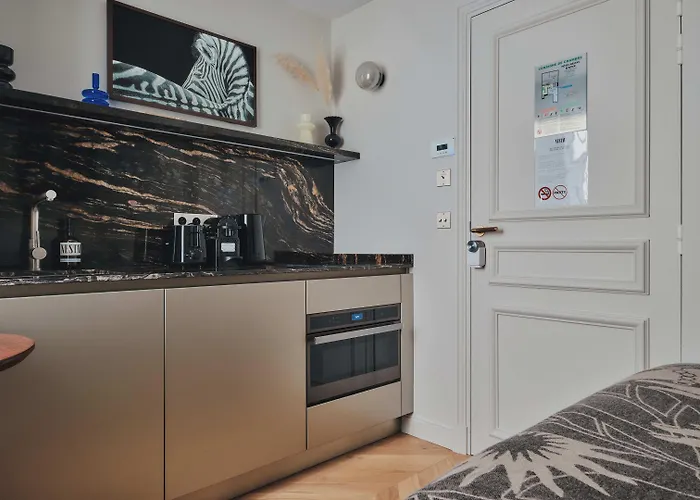 Aparthotel Nestay Sentier