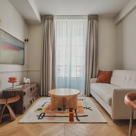 Nestay Sentier Paris