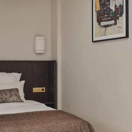 Nestay Sentier Aparthotel