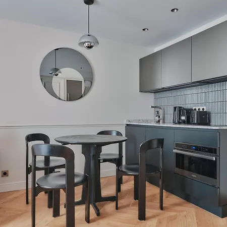 Aparthotel Nestay Sentier *